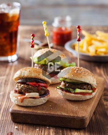 Grilled beef miniburgers